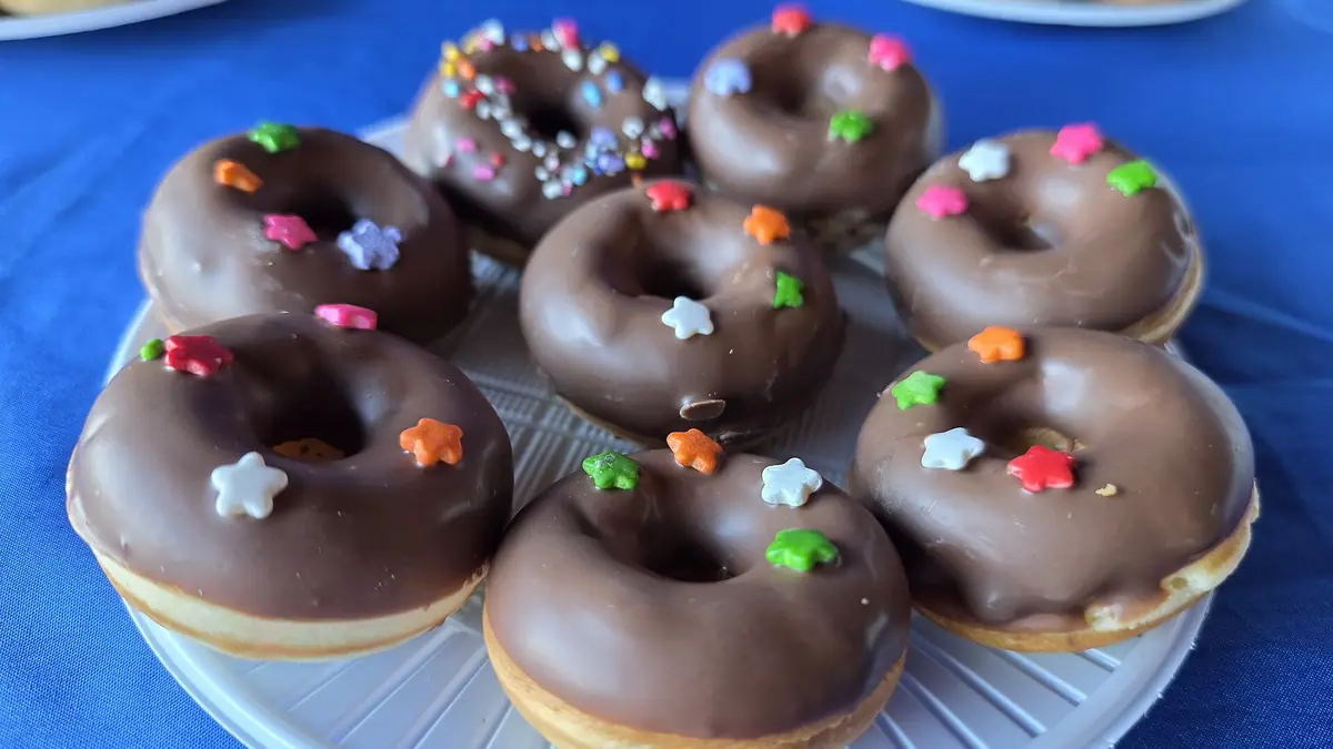 Kiingzz Tea N Donuts – doughnut shop in Green Hill, Leeds